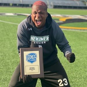 Meet your Posher, Debrasco